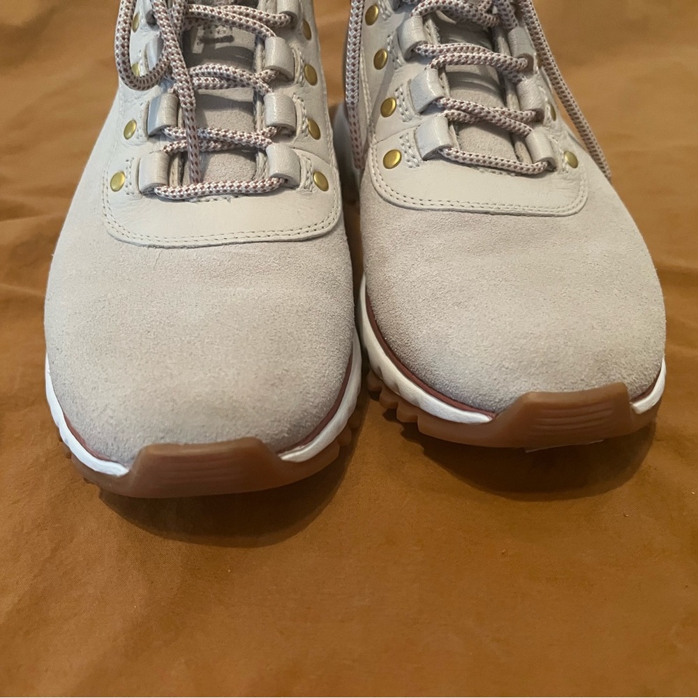 Cole Haan size 5.5 boots - Picture 4 of 4